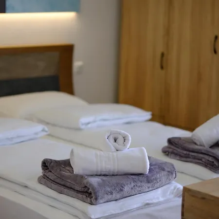 아파트 Blue House 2