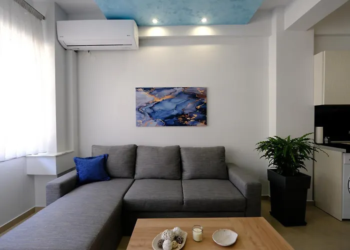 Blue House 2 *
