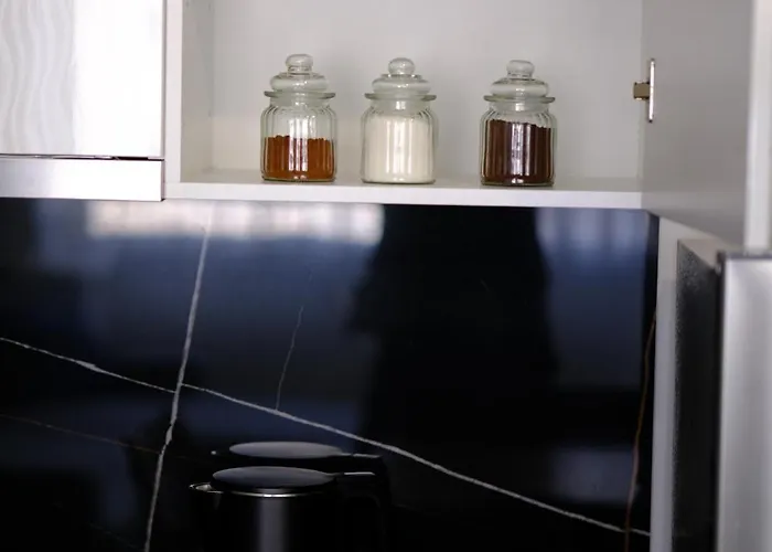 Blue House 2 * Dráma